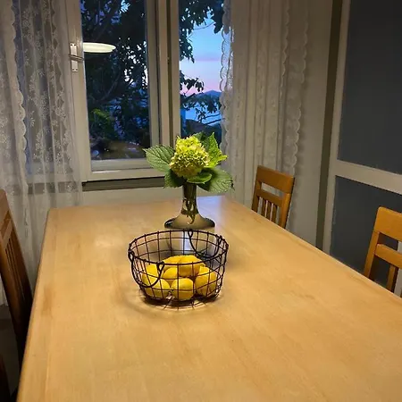 Apartman Enolabee *